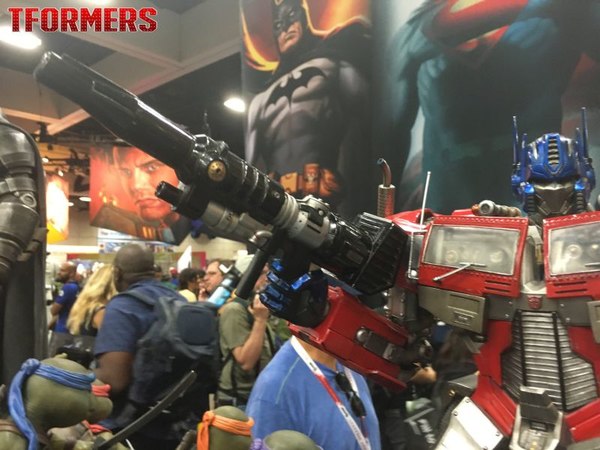 SDCC 2016   Prime 1 Studio Generation One Optimus Prime Statue Photos 07 (7 of 26)